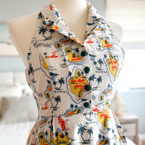 Modcloth Dresses & Skirts - Modcloth Hawaii Print "Genuine Genius Halter Shirtdress in Island”